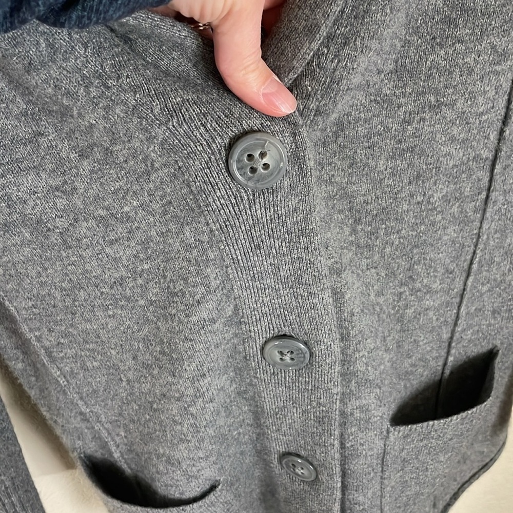 Cynthia Rowley 100% 2-Ply Cashmere Shawl Collar Cardigan Sweater L Gray Cozycore - Picture 6 of 12